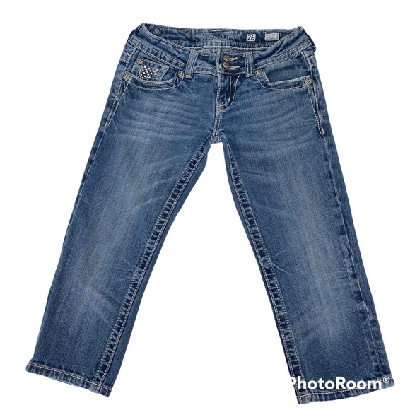Miss Me Capris Cowgirl Bling Bling Embroidered Pockets Low Rise Women Size 26 - Picture 1 of 9
